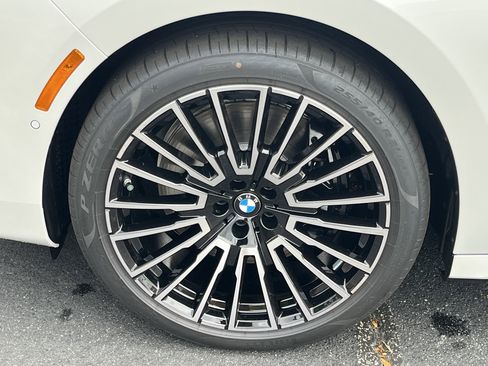 New 2026 BMW 740i image 28