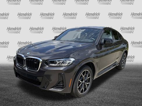 Used 2025 BMW X4 M40i image 5