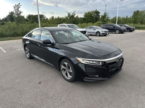 Used 2018 Honda Accord EX image 6