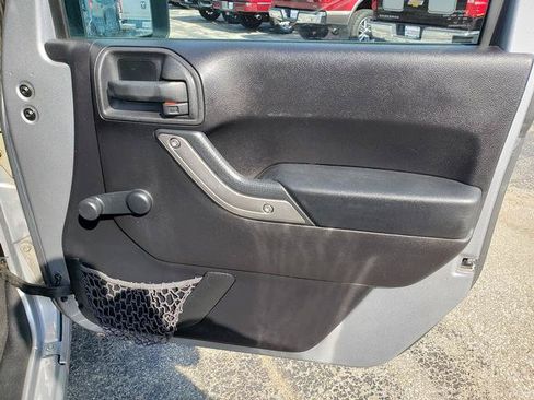 Used 2016 Jeep Wrangler Sport AWD/4WD image 18