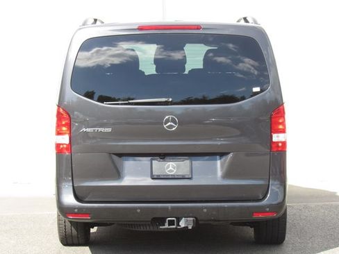 Used 2023 Mercedes-Benz Metris Passenger image 7