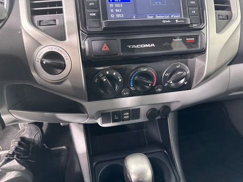 Used 2015 Toyota Tacoma 4x4 Access Cab V6 w/ TRD Off-Road Package image 27