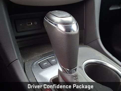 Used 2019 Chevrolet Equinox LT image 14