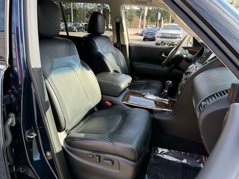 Used 2017 INFINITI QX80 Base image 16