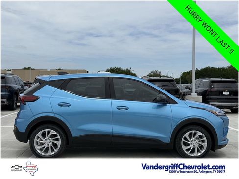 New 2027 Chevrolet Bolt LT w/ Comfort Package FWD image 3