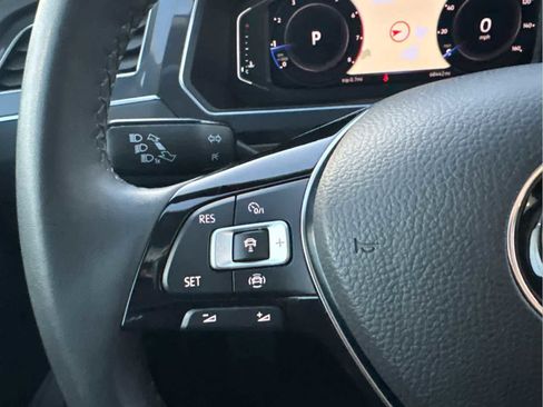 Certified 2020 Volkswagen Tiguan SEL image 24