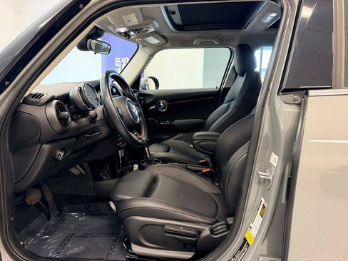 Used 2019 MINI Cooper S FWD image 17