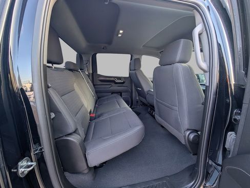 Used 2022 Chevrolet Silverado 1500 LT image 10