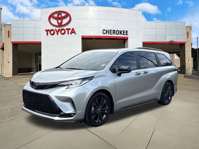 Used 2025 Toyota Sienna XSE