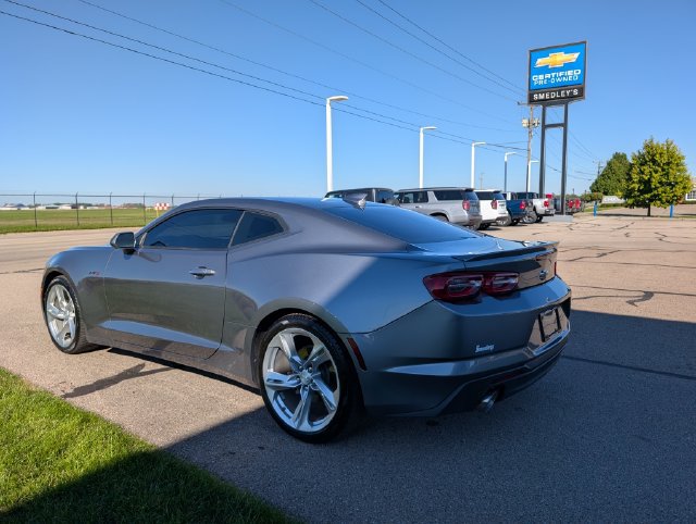 Used 2021 Chevrolet Camaro LT w/ Technology Package RWD image 9