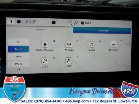 New 2025 Jeep Gladiator Sport image 26