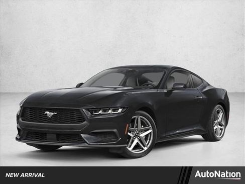 Used 2025 Ford Mustang Coupe image 1