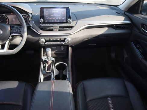 Certified 2024 Nissan Altima 2.5 SR FWD image 18