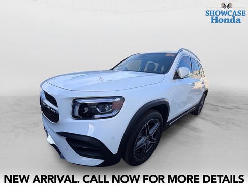 Used 2023 Mercedes-Benz GLB 250 image 2