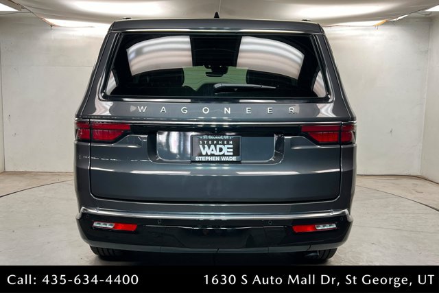 Used 2025 Jeep Wagoneer Series II AWD/4WD image 4