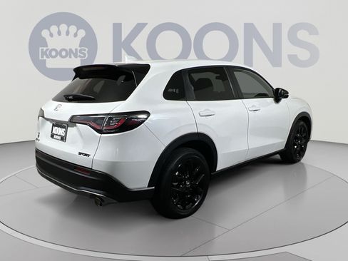 Used 2023 Honda HR-V Sport image 11