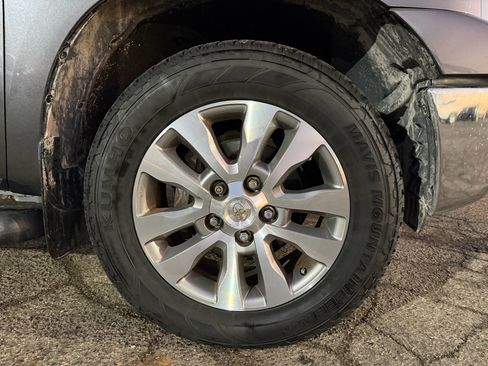 Used 2011 Toyota Tundra Limited image 28