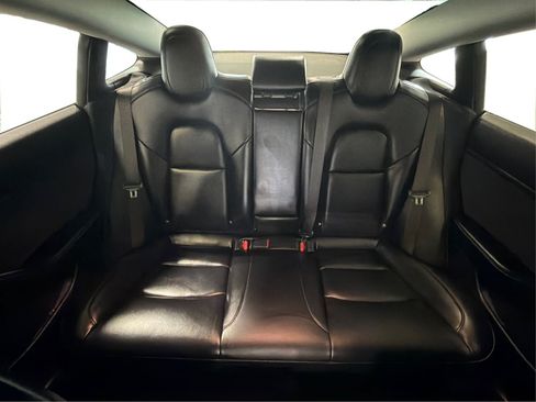 Used 2018 Tesla Model 3 Long Range RWD image 18