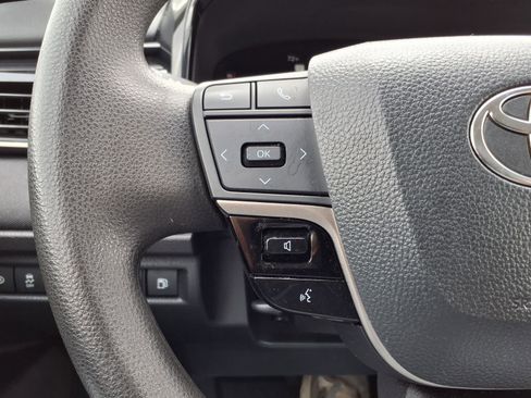 Used 2025 Toyota Camry LE FWD image 21