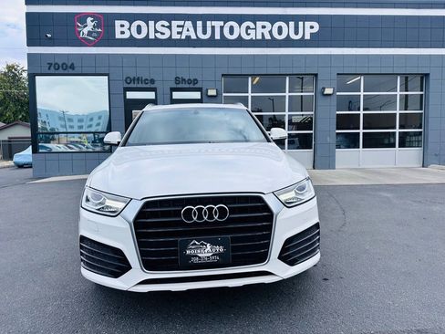 Used 2018 Audi Q3 2.0T Premium w/ Convenience Package FWD image 2