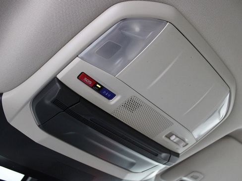 Used 2023 Subaru Ascent Premium w/ Convenience Package image 18