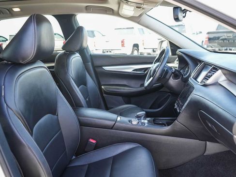 Used 2021 INFINITI QX50 Luxe FWD image 17