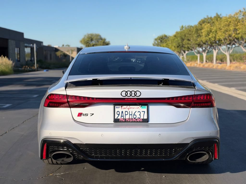 Used 2021 Audi RS 7 Sportback w/ Black Optic Package AWD/4WD image 7
