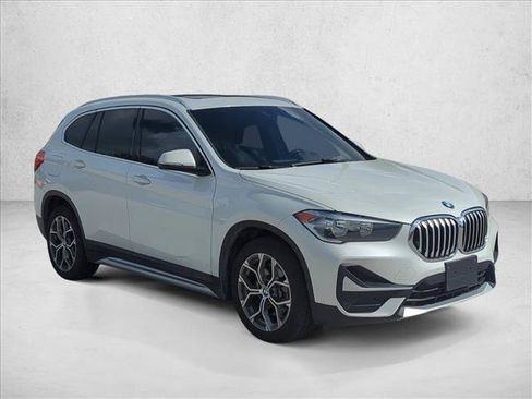 Used 2021 BMW X1 xDrive28i w/ Convenience Package AWD/4WD image 3