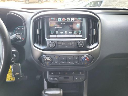 Used 2016 Chevrolet Colorado Z71 RWD image 11