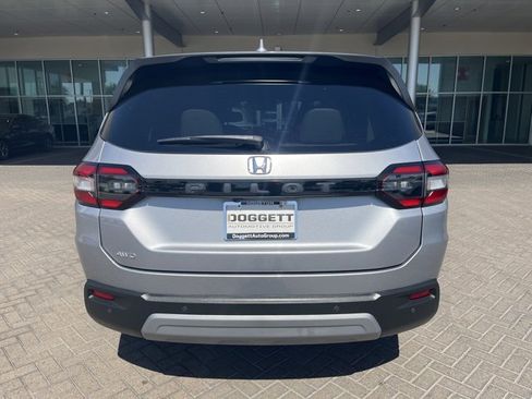 Certified 2023 Honda Pilot EX-L image 6
