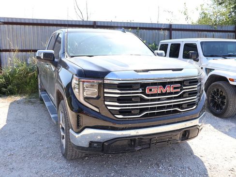 Used 2025 GMC Sierra 1500 SLT w/ SLT Premium Plus Package AWD/4WD image 10