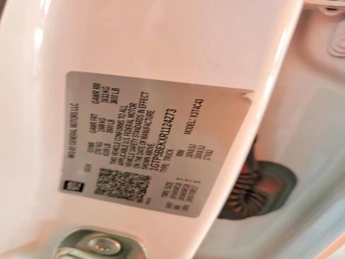 Used 2024 GMC Canyon Elevation RWD image 11