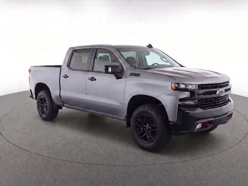 Used 2021 Chevrolet Silverado 1500 LT Trail Boss w/ Convenience Package II AWD/4WD image 3