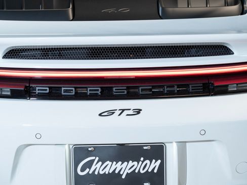 Certified 2026 Porsche 911 GT3 RWD image 11