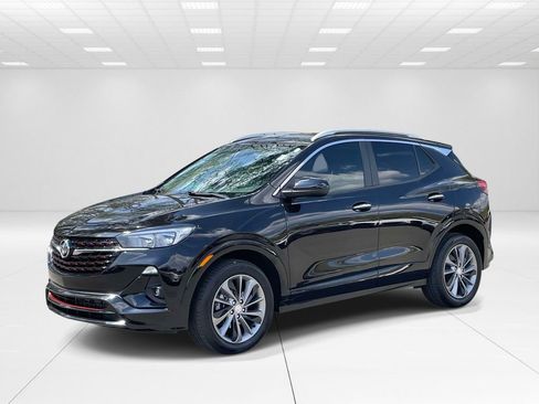 Used 2023 Buick Encore GX Select w/ Sport Touring Package FWD image 3