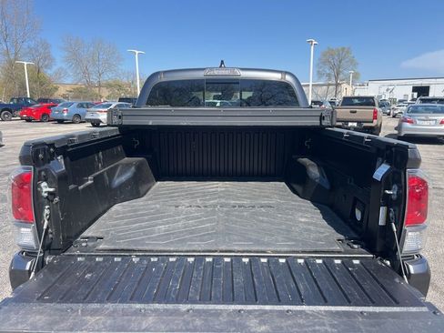 Used 2023 Toyota Tacoma TRD Sport AWD/4WD image 2