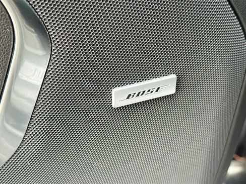 Used 2022 Chevrolet Suburban LT image 18