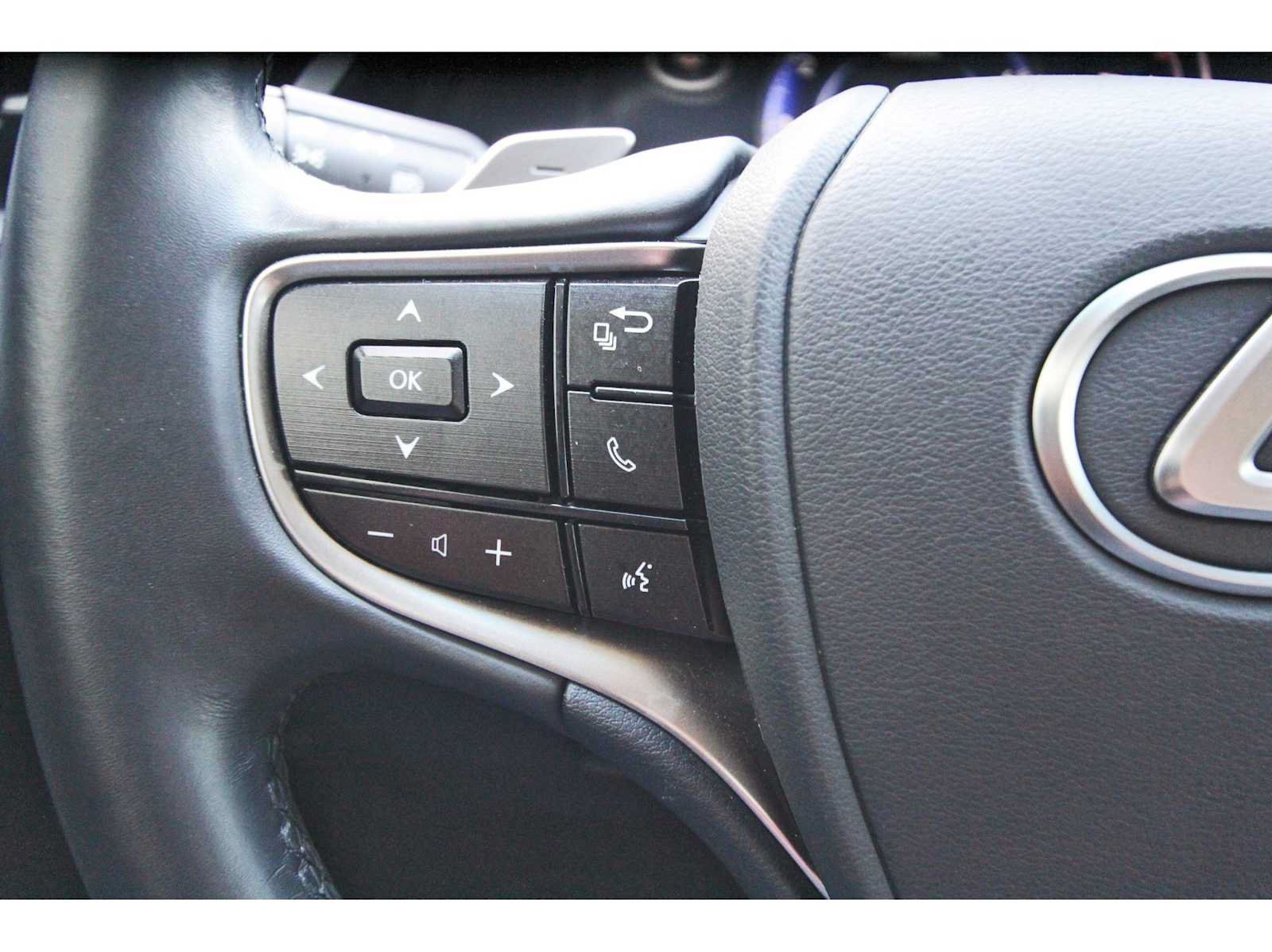 Used 2025 Lexus ES 350 w/ Accessory Package (Z1) FWD image 12