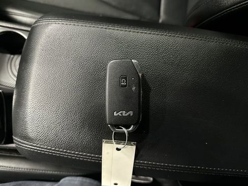 Used 2023 Kia Sportage EX image 33