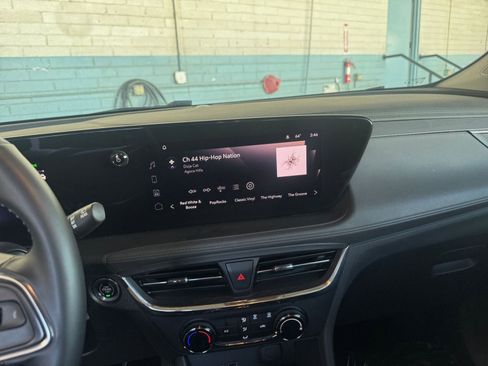 Used 2025 Buick Encore GX Preferred image 21