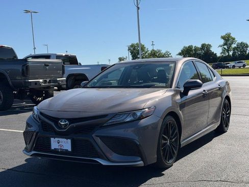 Used 2023 Toyota Camry XSE w/ Cold Weather Package FWD image 10