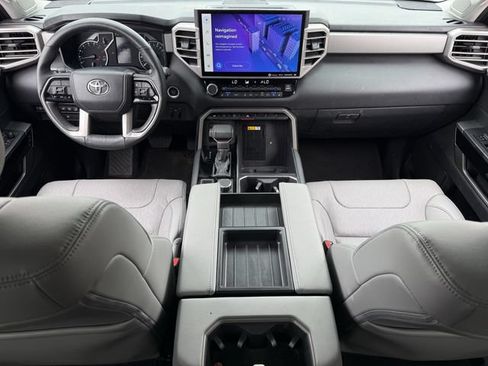Used 2023 Toyota Tundra Limited AWD/4WD image 12