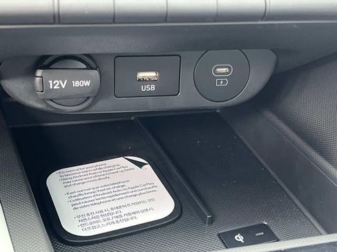 New 2026 Hyundai Elantra Limited image 32