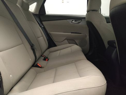 Used 2020 Kia Forte LXS FWD image 19