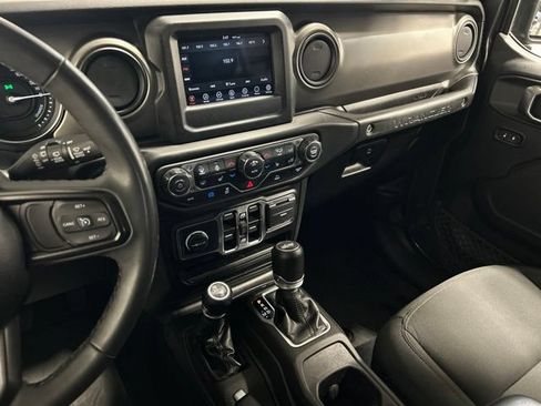 Used 2023 Jeep Wrangler Unlimited w/ Cold Weather Group AWD/4WD image 26