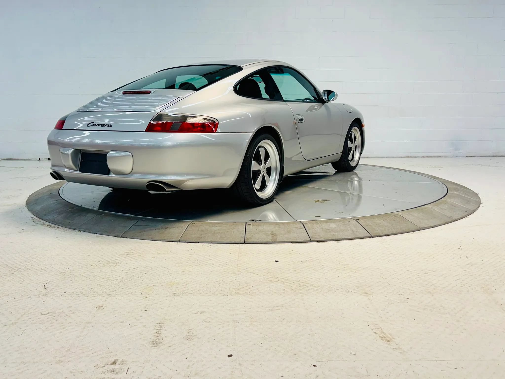 Used 2002 Porsche 911 GT3 RS image 25
