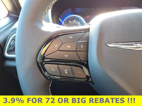 New 2026 Chrysler Pacifica Select image 17