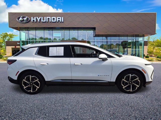 Used 2024 Chevrolet Equinox EV LT w/ LPO, All-Weather Mat Package FWD image 5