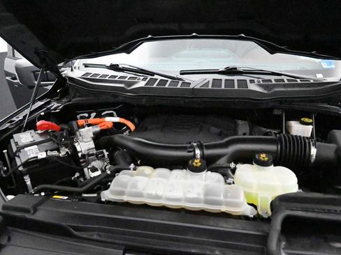 Used 2021 Ford F150 Lariat w/ Equipment Group 502A High AWD/4WD image 11