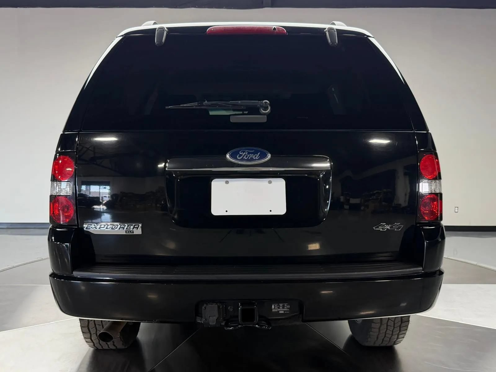 Used 2010 Ford Explorer XLT AWD/4WD image 5